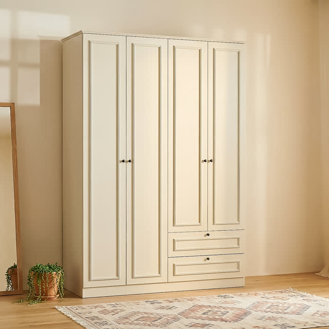 Mira wardrobe product photography